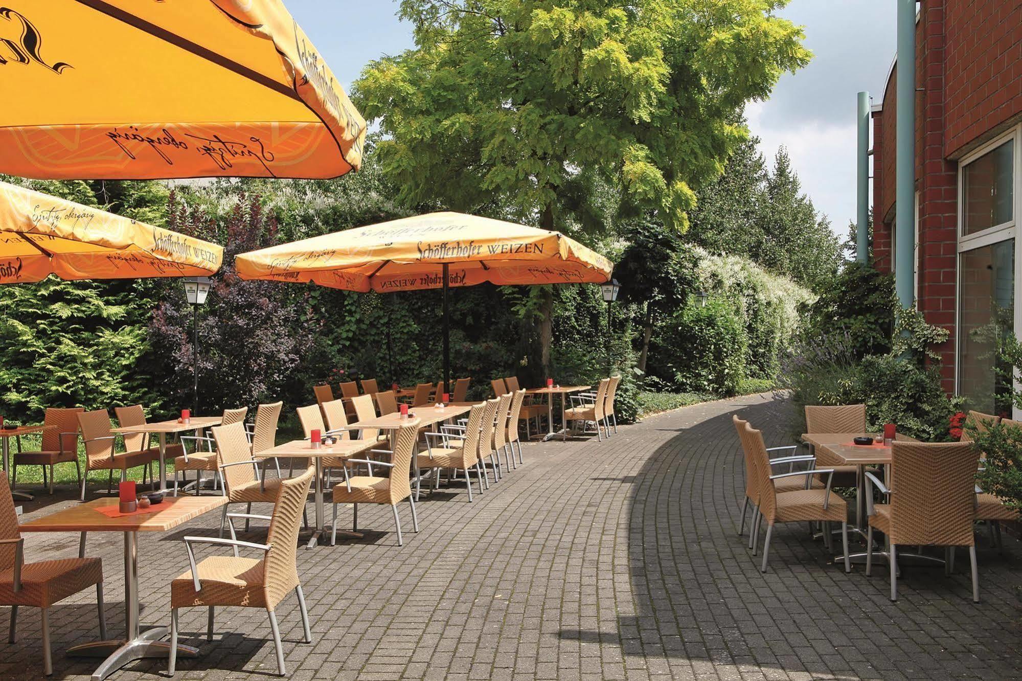 H+ Koeln Hotel 4*